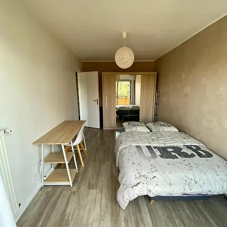 דירה Spacious 2 Bedroom Apartment In Antibes With A Parking אנטיב