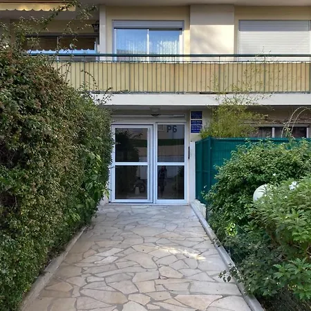 דירה Spacious 2 Bedroom Apartment In Antibes With A Parking