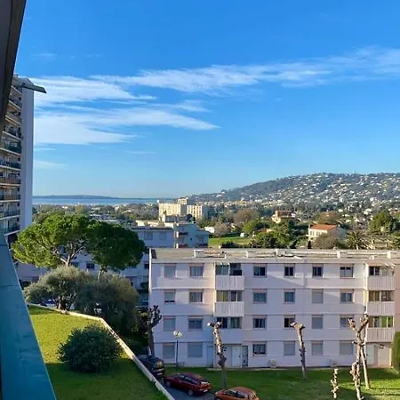 דירה Spacious 2 Bedroom Apartment In Antibes With A Parking